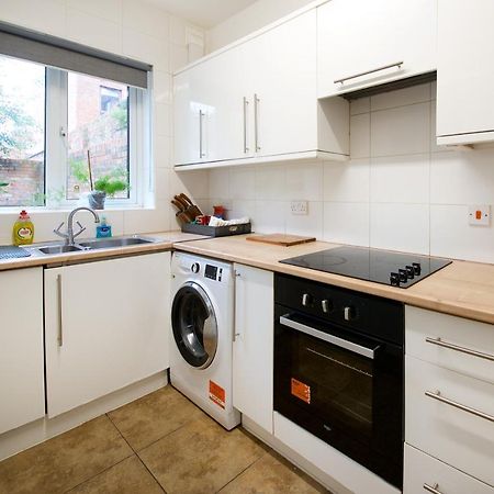 Ideal Abode Abbots 4 En-Suite Честер Екстер'єр фото