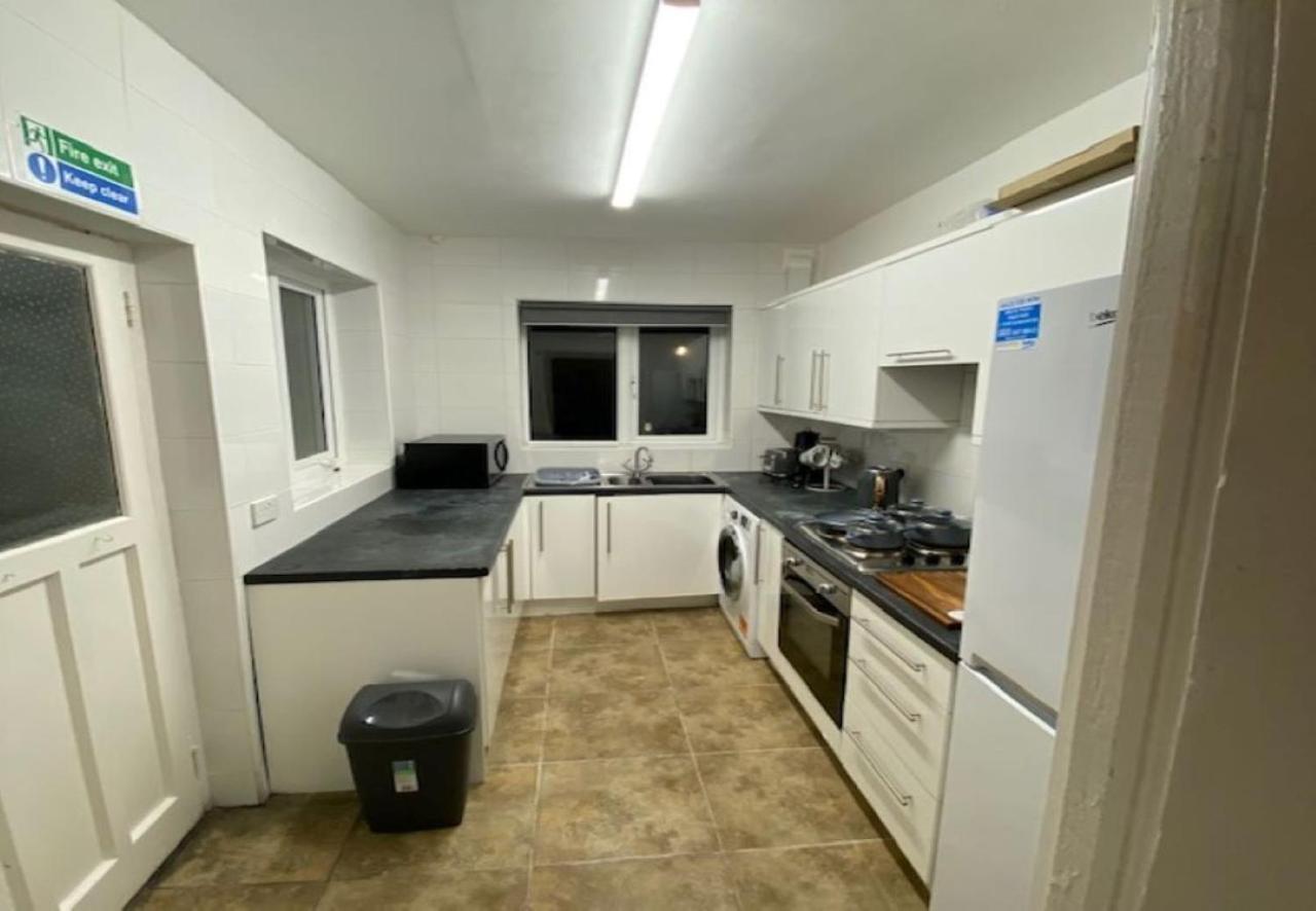 Ideal Abode Abbots 4 En-Suite Честер Екстер'єр фото