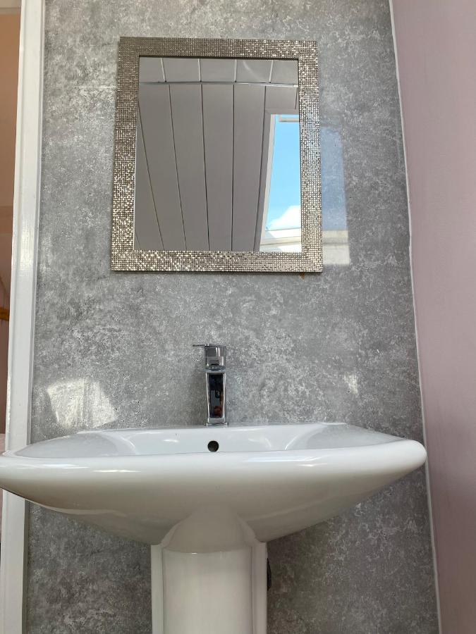 Ideal Abode Abbots 4 En-Suite Честер Екстер'єр фото
